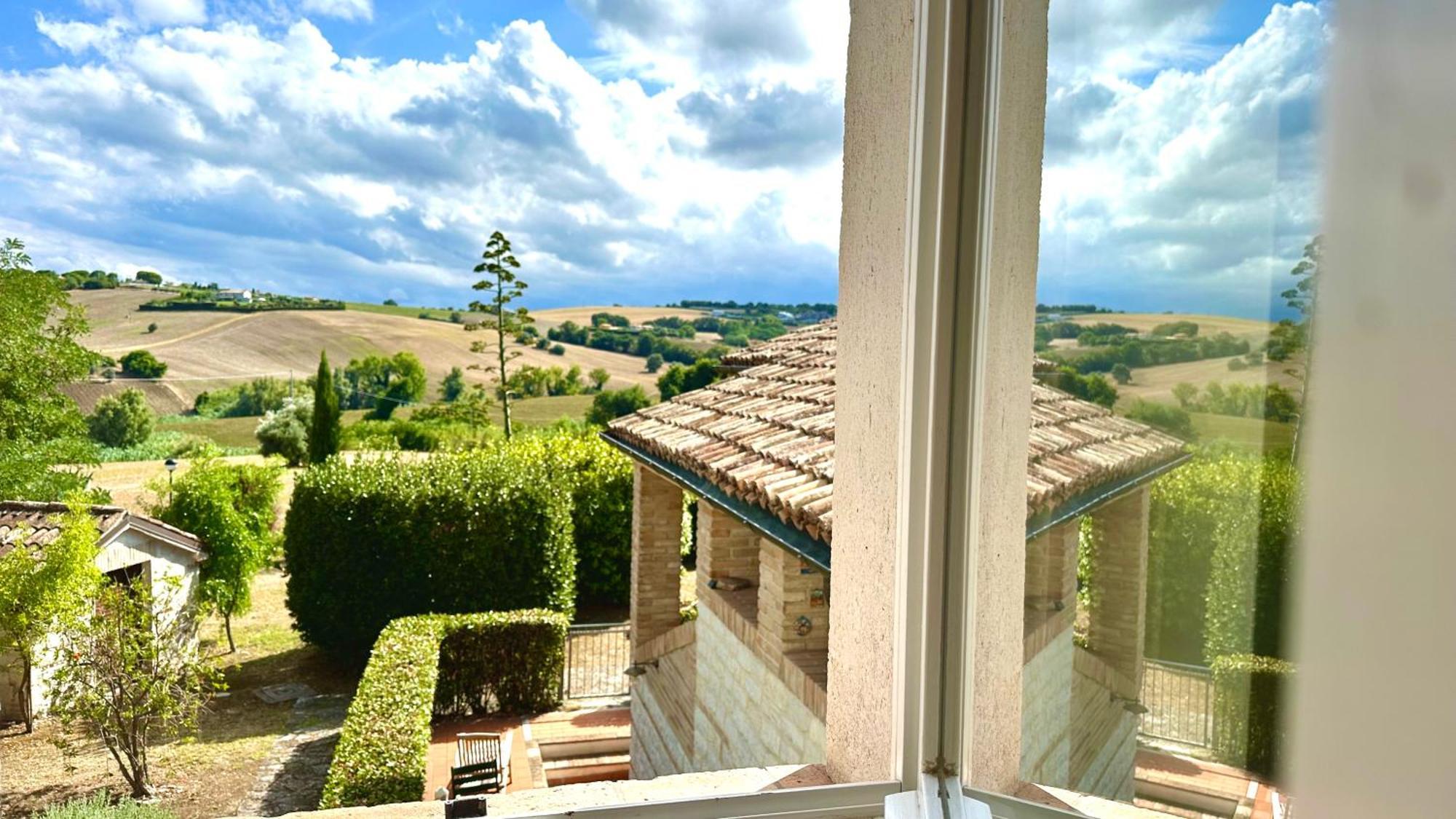 S214 - Sirolo, Trilocale Con Giardino In Zona Tranquillaアパートメント エクステリア 写真