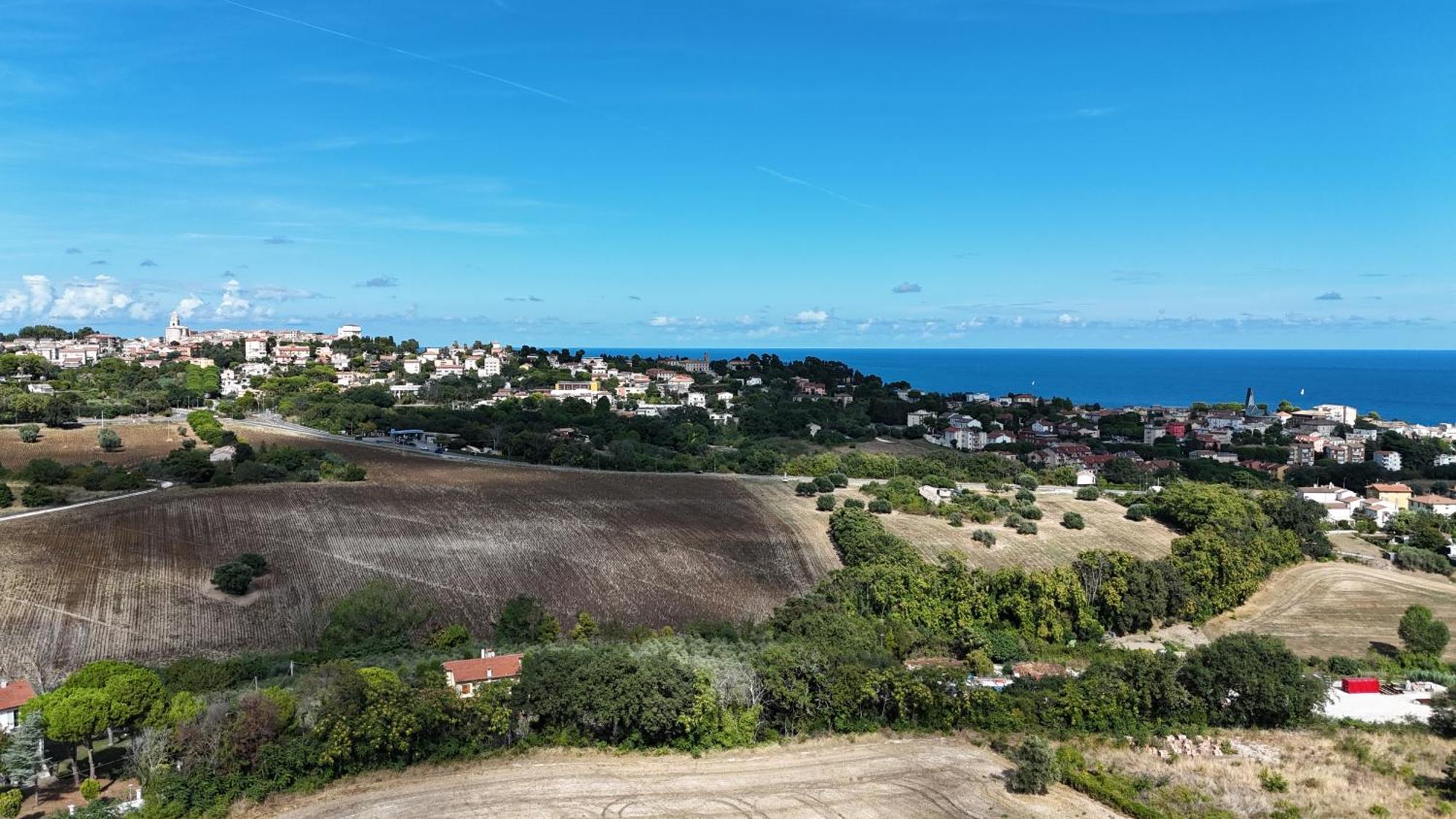 S214 - Sirolo, Trilocale Con Giardino In Zona Tranquillaアパートメント エクステリア 写真